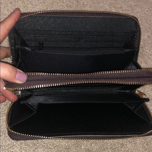 Wallet - Picture 2 of 2